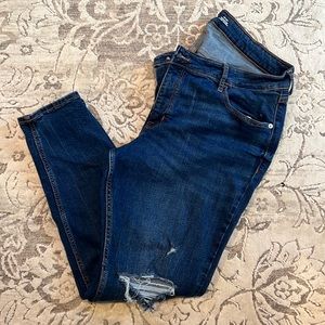Old Navy Jeans. Size 16
